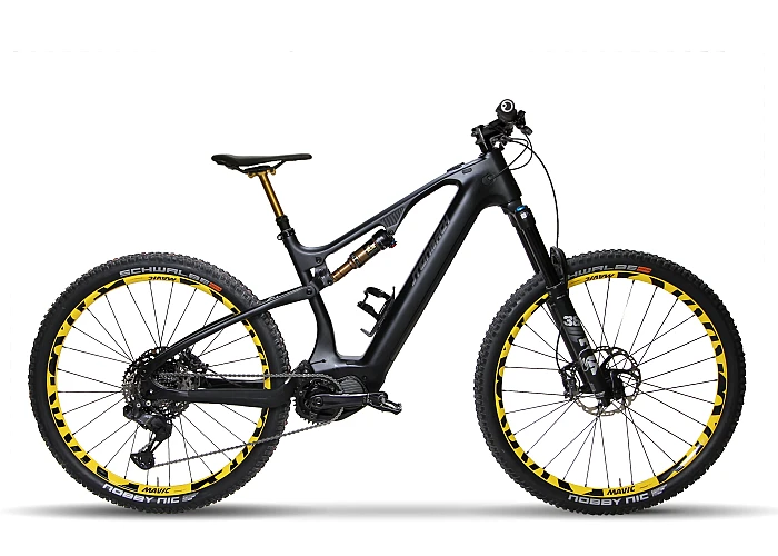 Blk Mavic